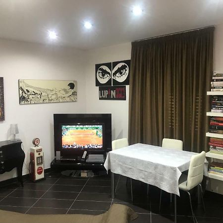 Impero 6 Apartment Скаури Екстериор снимка
